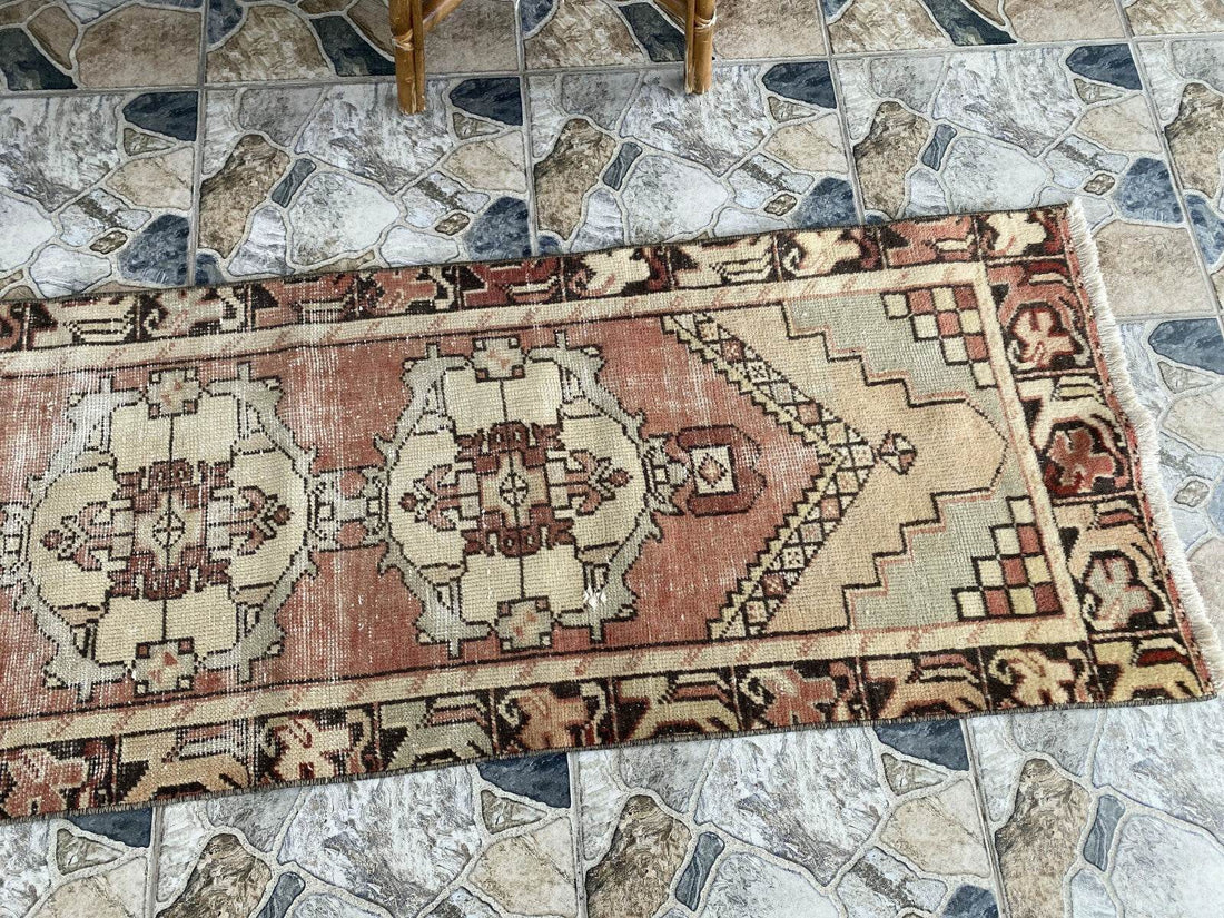Vintage Rug | Wool Runner Antique Farmhouse Anatolian Handmade Turkish Rug 2x9ft