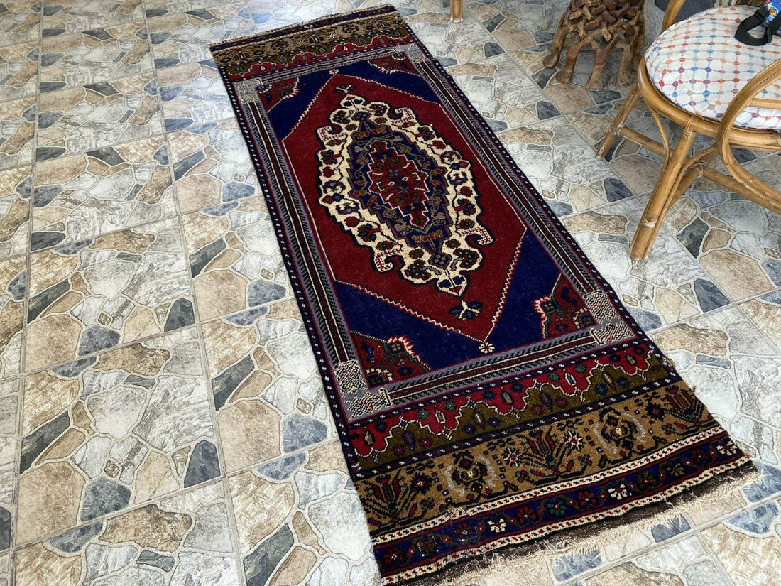 Vintage Turkish Runner Rug | 2.7 x 7.5 ft Hand-Knotted Wool Antique Hallway Rug