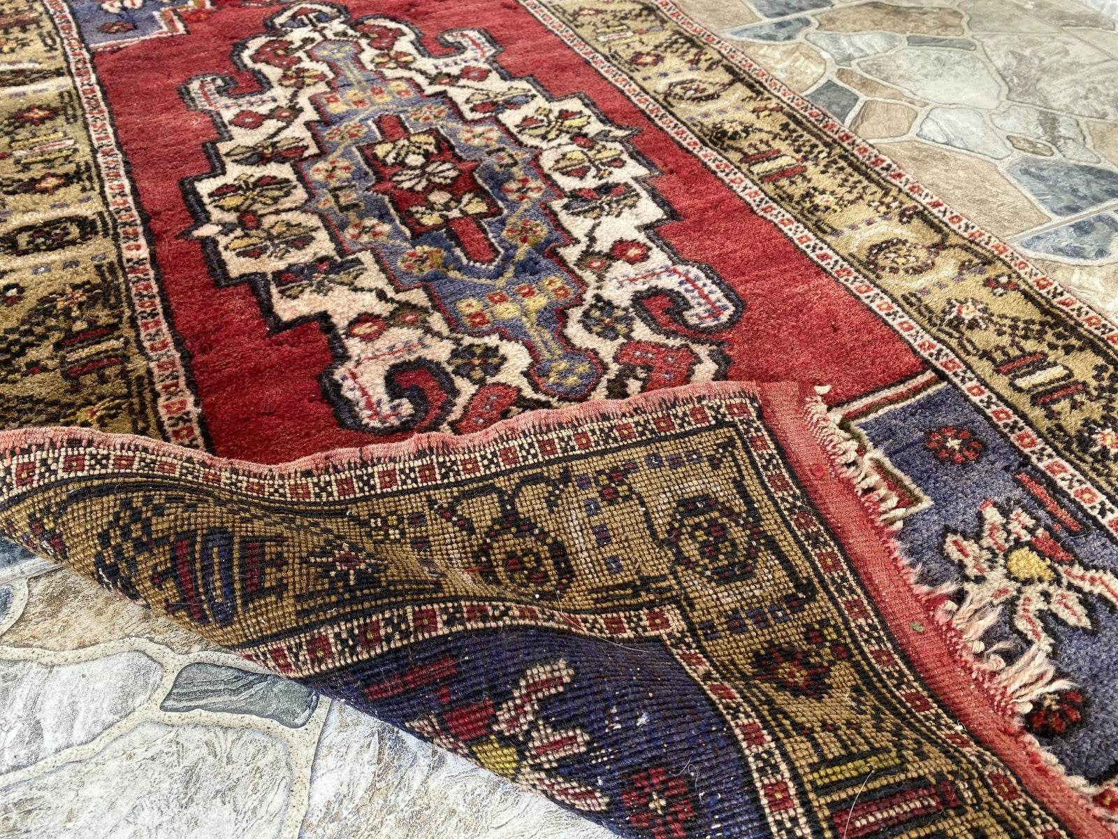 Pre 1980’s ANTIQUE ANATOLIAN FARMHOUSE RUG - GEOMETRIC TRIBAL TURKISH VINTAGE