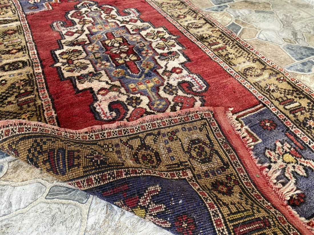 Pre 1980’s ANTIQUE ANATOLIAN FARMHOUSE RUG - GEOMETRIC TRIBAL TURKISH VINTAGE