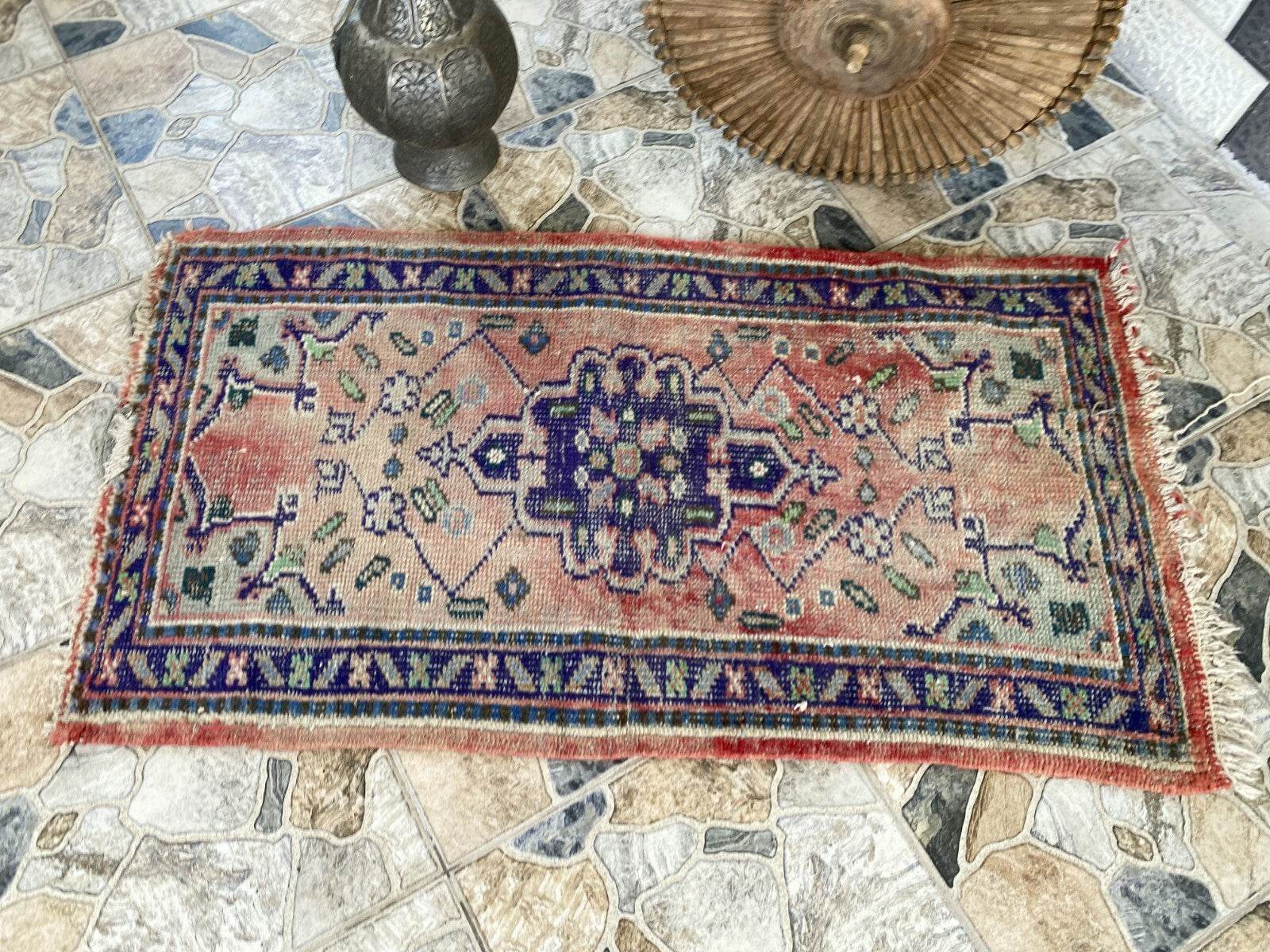 Turkish Vintage Rug, Farmhouse Geometric Hand-Knotted Wool Medallion Rug 2x4 ft