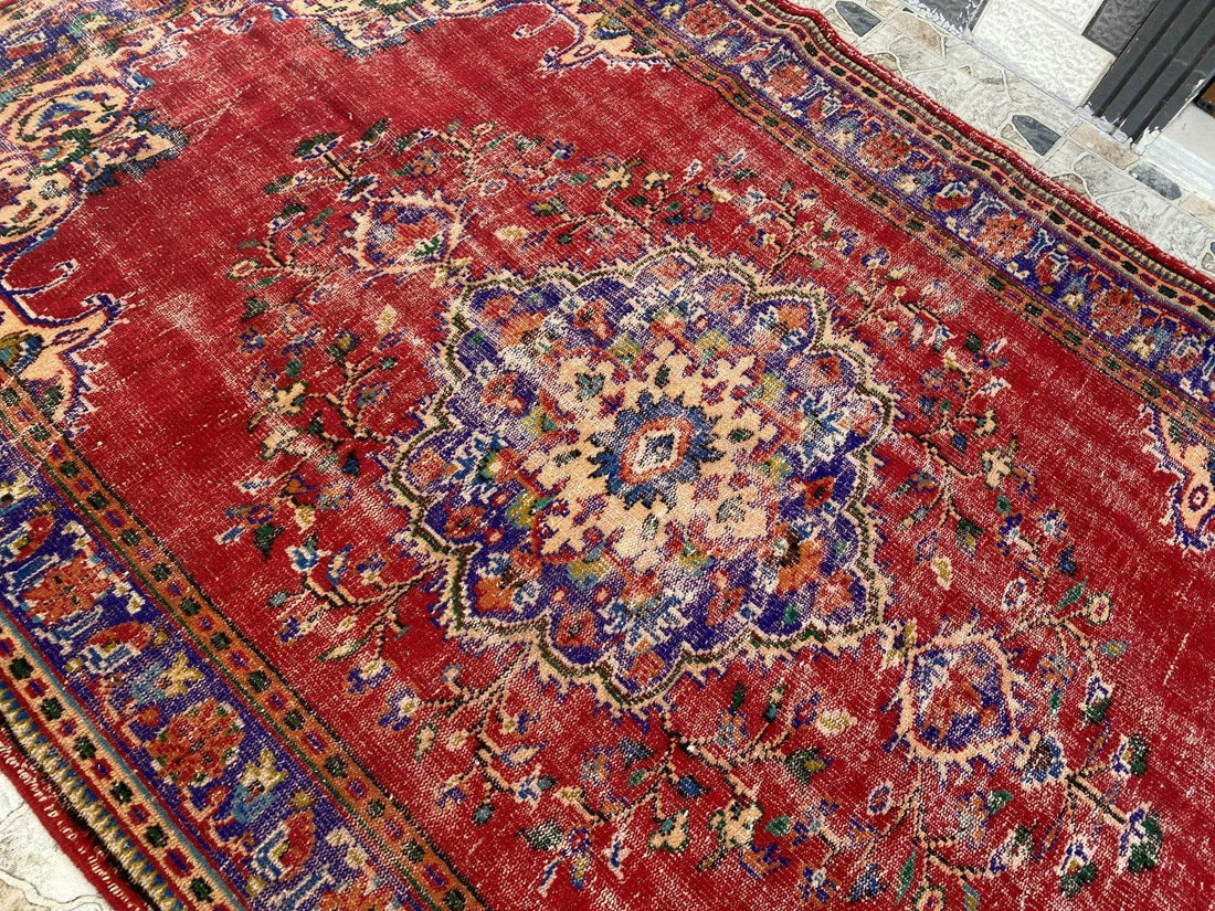 Large Vintage Wool Rug | 6.1 x 9.2 ft Faded Anatolian Carpet Hand-Knotted Carpet