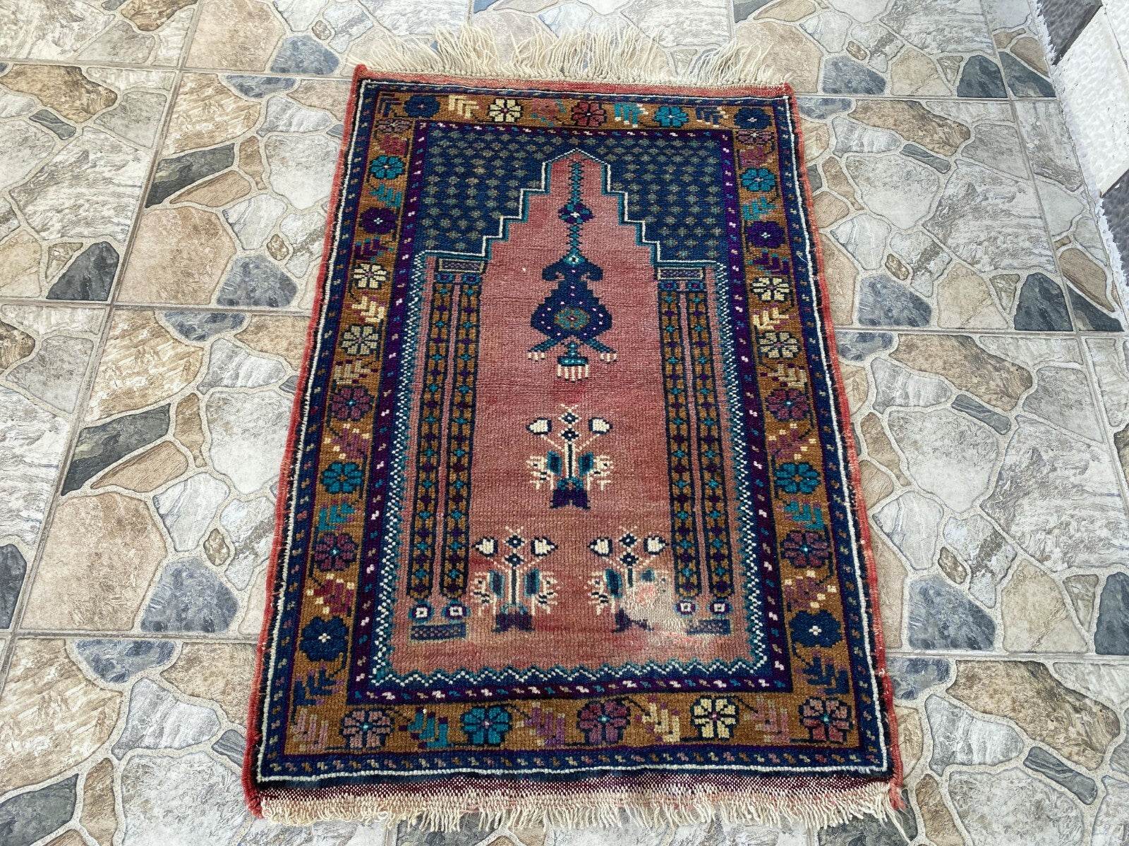 Vintage Turkish Oushak Rug, 2 x 3 ft Pink Handmade Wool Antique Tribal Small Rug