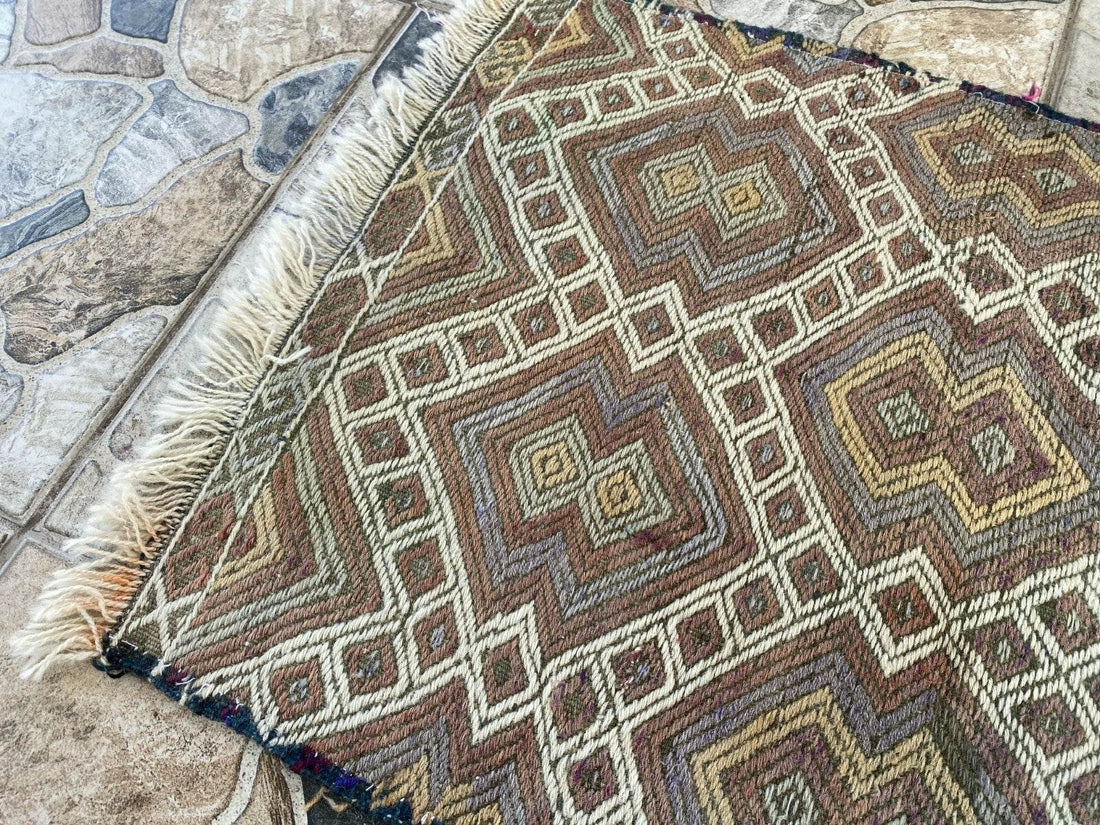 Vintage Wool Kilim Rug | Handmade Tribal Turkish Cecim, Small Farmhouse 1.9x2.9