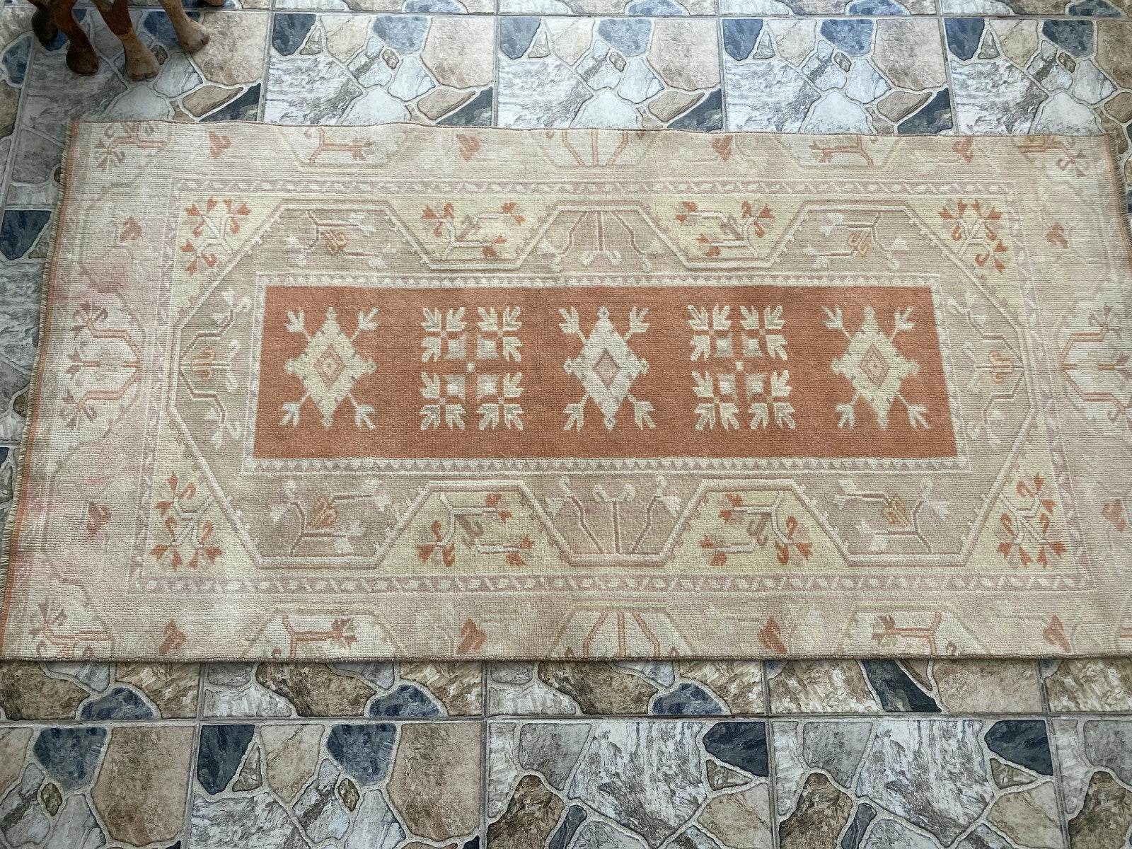 Pre 1970’s ANTIQUE ANATOLIAN FARMHOUSE RUG - GEOMETRIC TRIBAL TURKISH VINTAGE