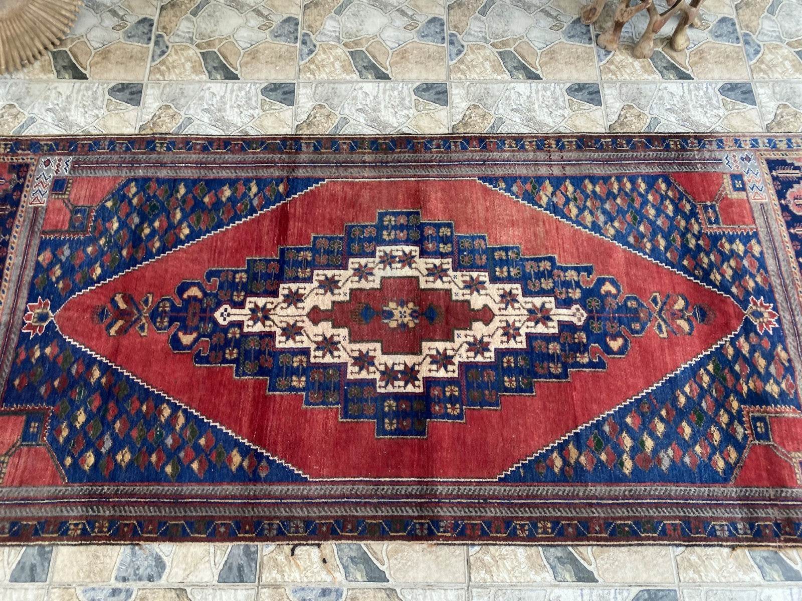 Pre 1980’s ANTIQUE ANATOLIAN FARMHOUSE RUG - GEOMETRIC TRIBAL TURKISH VINTAGE