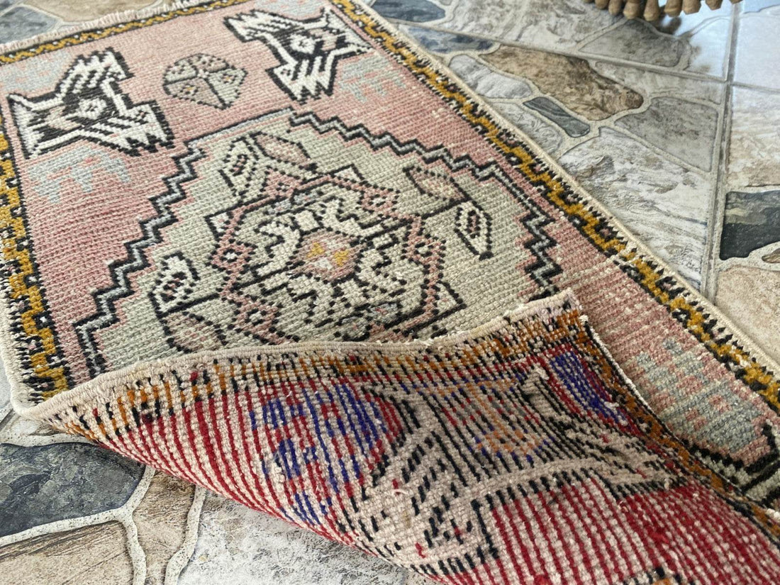 Vintage Anatolian Small Rug – 1.6 x 3.1 ft Turkish Hand-knotted Oushak Wool Rug