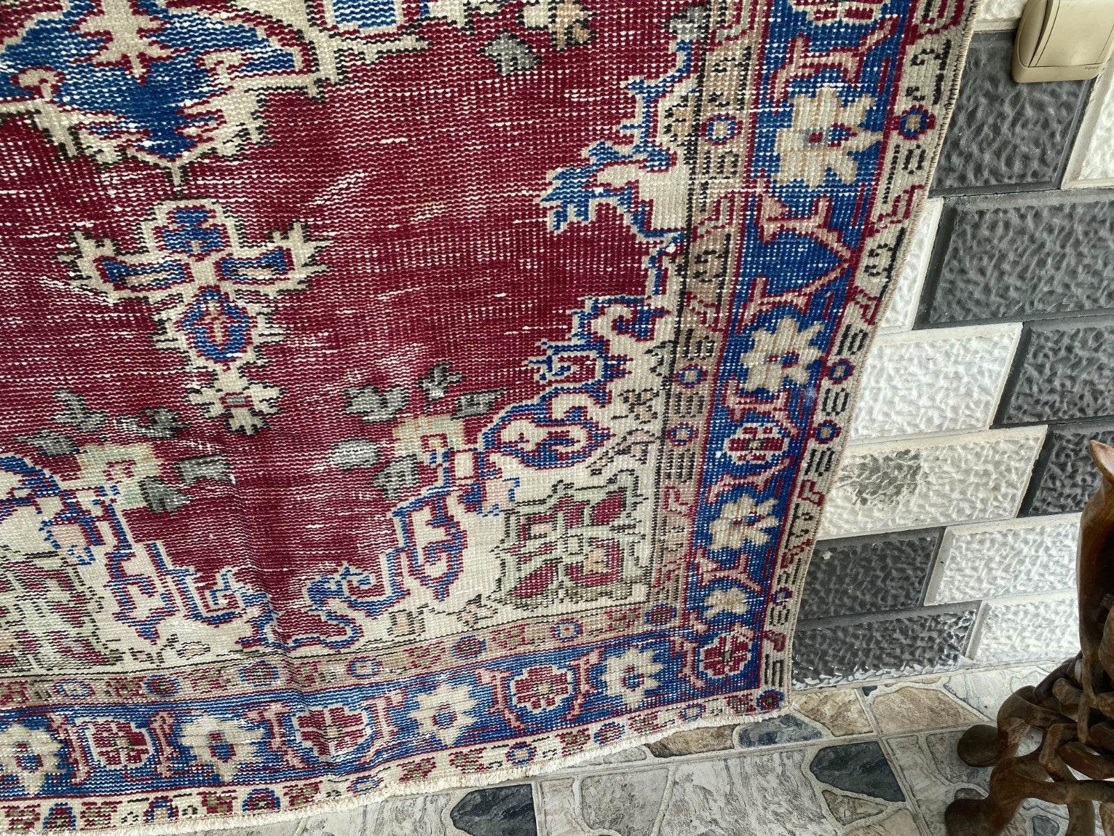 Pre 1970’s ANTIQUE ANATOLIAN FARMHOUSE RUG - GEOMETRIC TRIBAL TURKISH VINTAGE