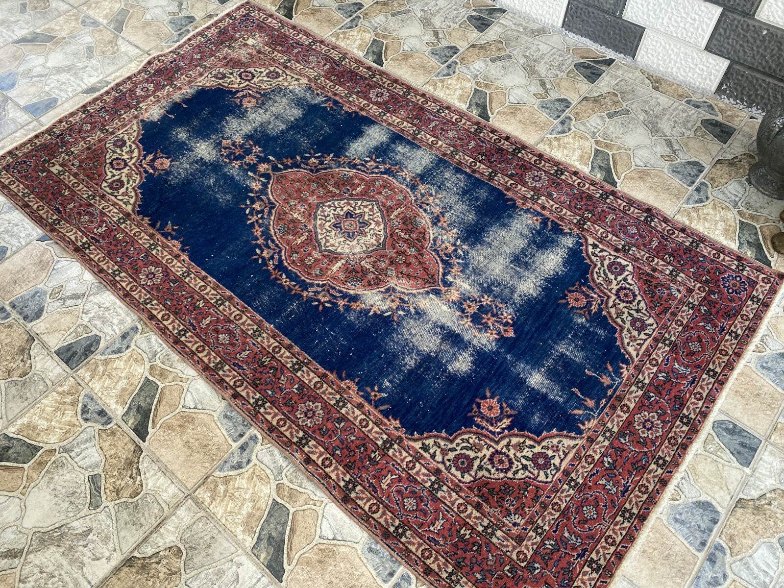 Vintage Rug | Antique Wool Farmhouse Anatolian Area Handmade Turkish Rug 3x6 ft
