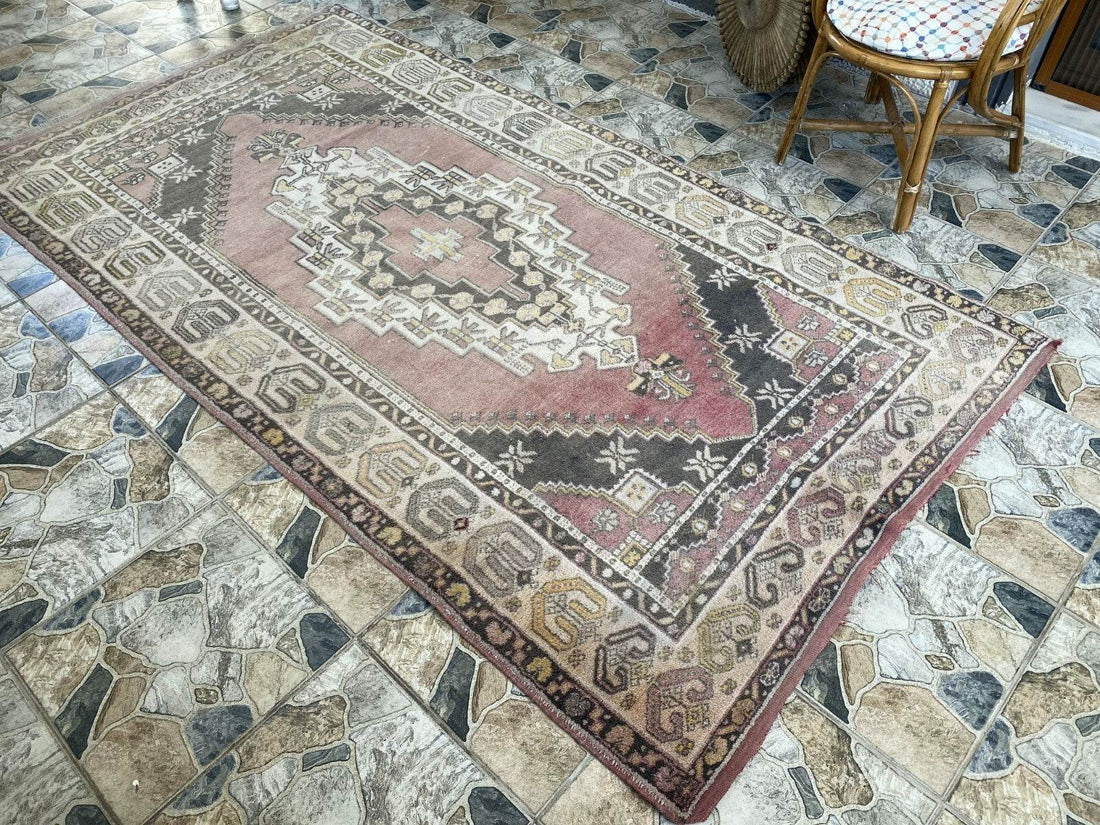 Vintage Turkish Anatolian Rug | 4.7 x 8.7 ft | Hand-Knotted Wool Tribal Carpet