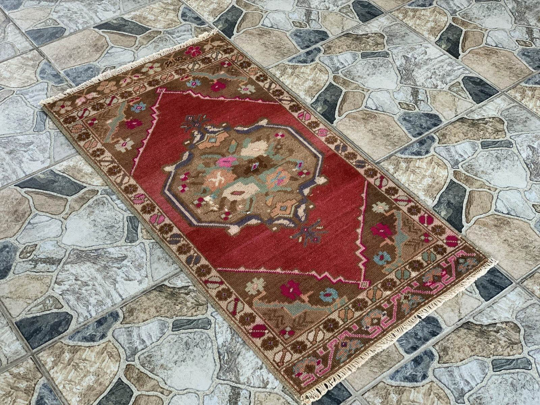 Vintage Turkish Oushak Rug, Geometric Farmhouse Antique Anatolian Rug 1.8x3.4ft