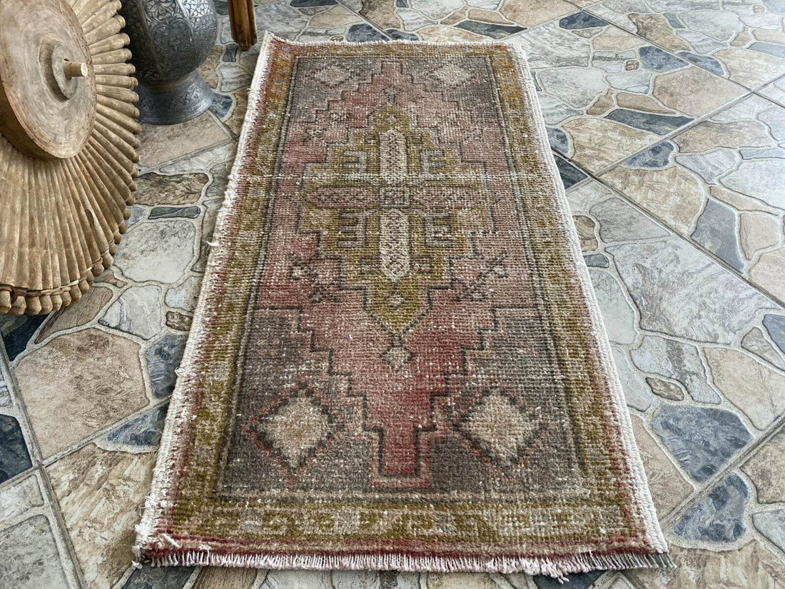 Vintage Turkish Rug 1.8 x 3.5 ft – Hand-Knotted Wool Rug, Small Anatolian Carpet