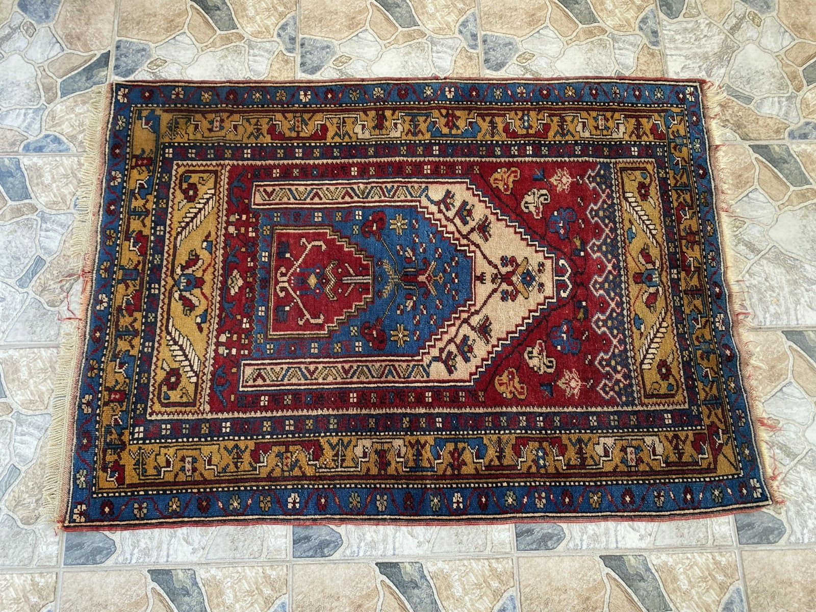 Vintage Hand-Knotted Turkish Area Rug | 3.4 x 4.7 ft | Classic Red Medallion Rug