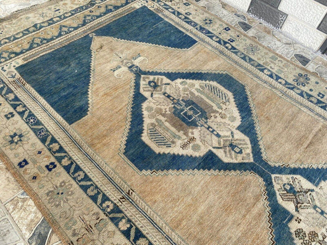 Vintage Turkish Rug | Farmhouse Handmade Wool Farmhouse Carpet Antique 5x11 ft