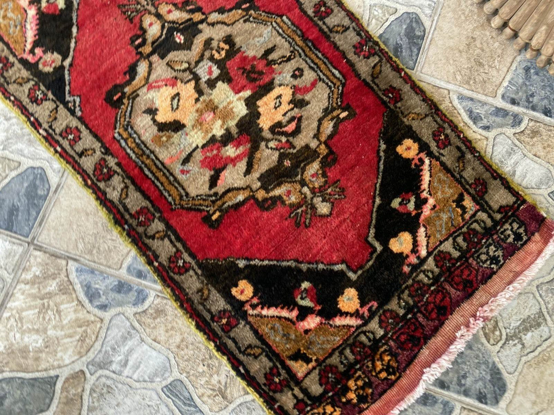 Vintage Rug | Turkish 1970s Handmade Tribal Wool Farmhouse Antique Small Carpet