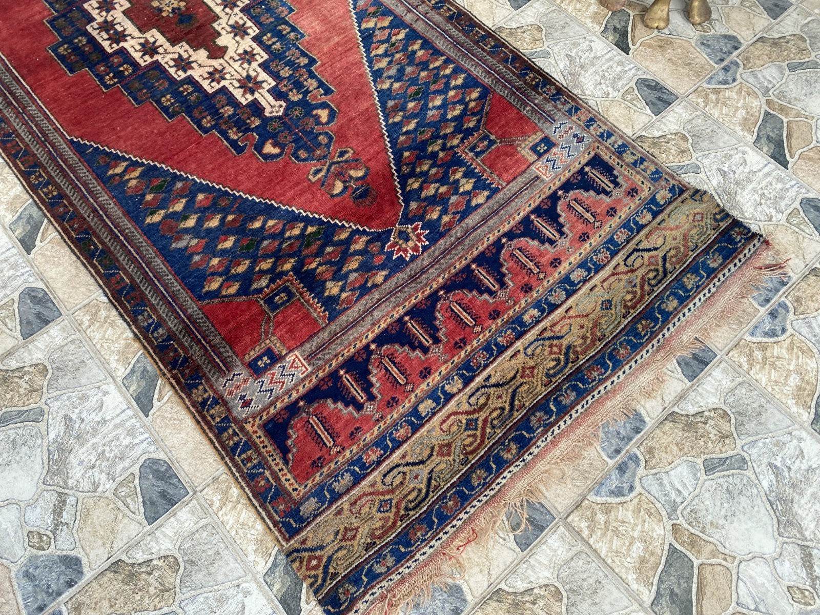 Pre 1980’s ANTIQUE ANATOLIAN FARMHOUSE RUG - GEOMETRIC TRIBAL TURKISH VINTAGE