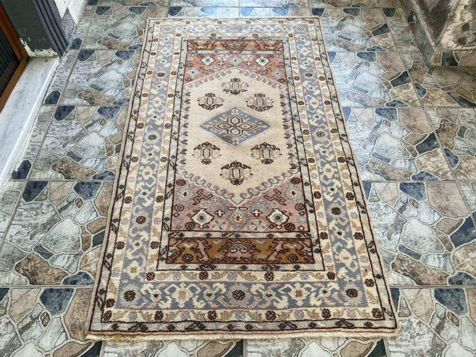 Vintage Kula Area Rug | 3.4 x 6.0 ft Hand-Knotted Wool Antique Farmhouse Carpet