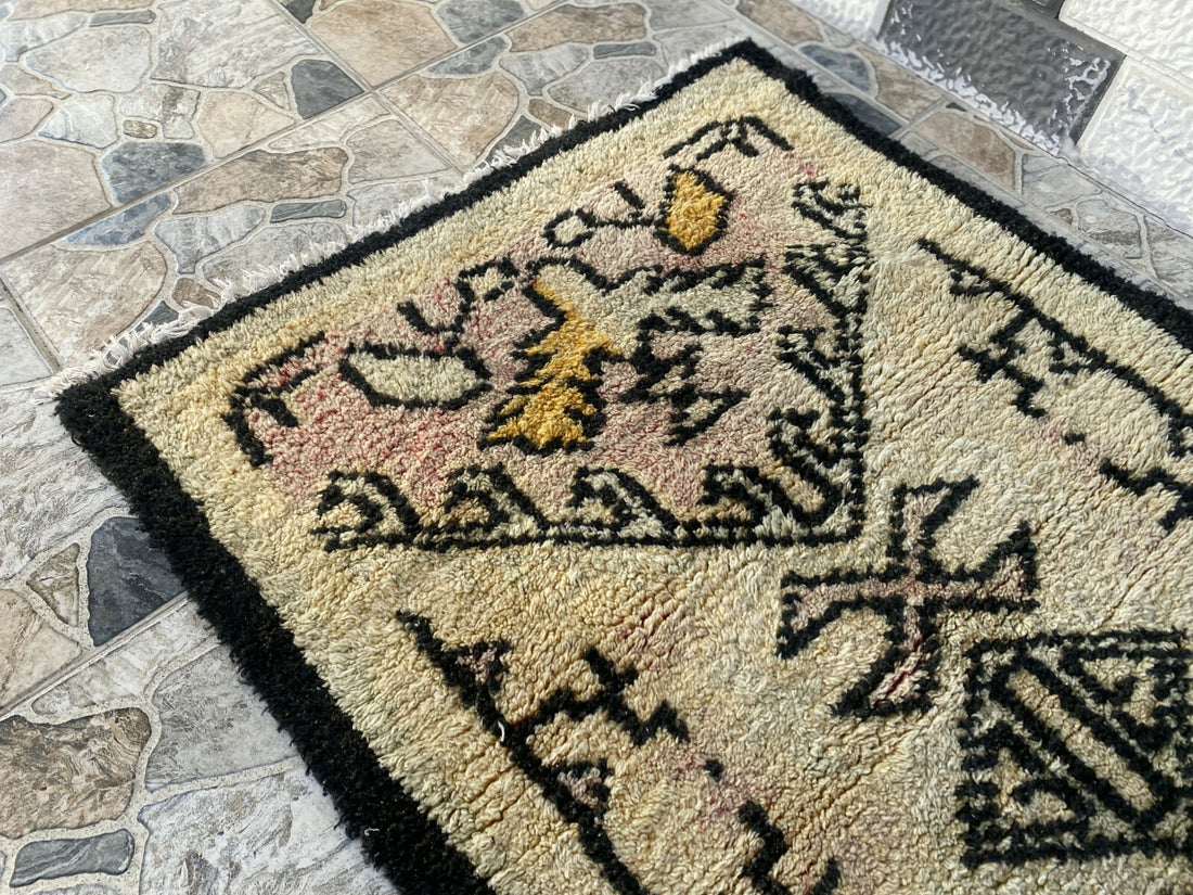 Geometric Kurdish Vintage Rug | Hand-Knotted Wool Area Oushak Carpet 2'10"x5'0"