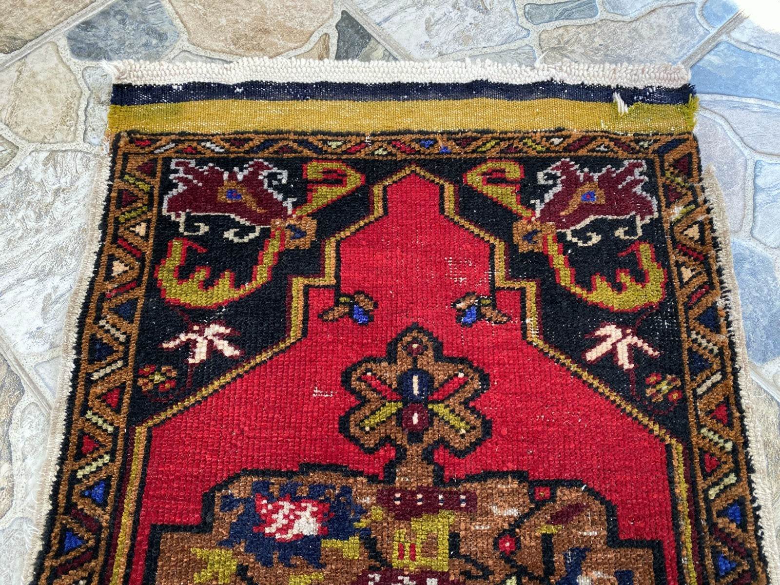 Faded Vintage Wool Rug | 1.8 x 2.8 ft Hand-Knotted Anatolian Small Medallion Rug