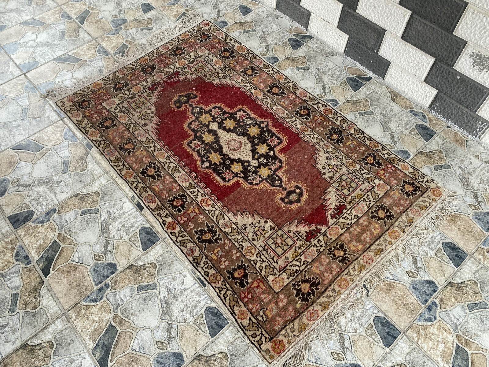 Pre 1930’s ANTIQUE ARMENIAN AREA RUG TRIBAL FARMHOUSE VINTAGE GEOMETRIC CARPET