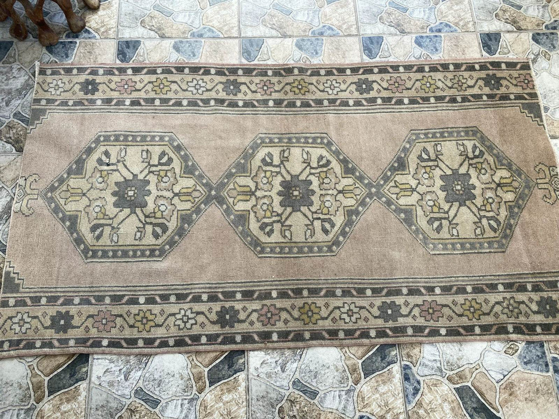 Vintage Rug | Antique Wool Farmhouse Anatolian Runner Handmade Turkish 3.2x5.7ft