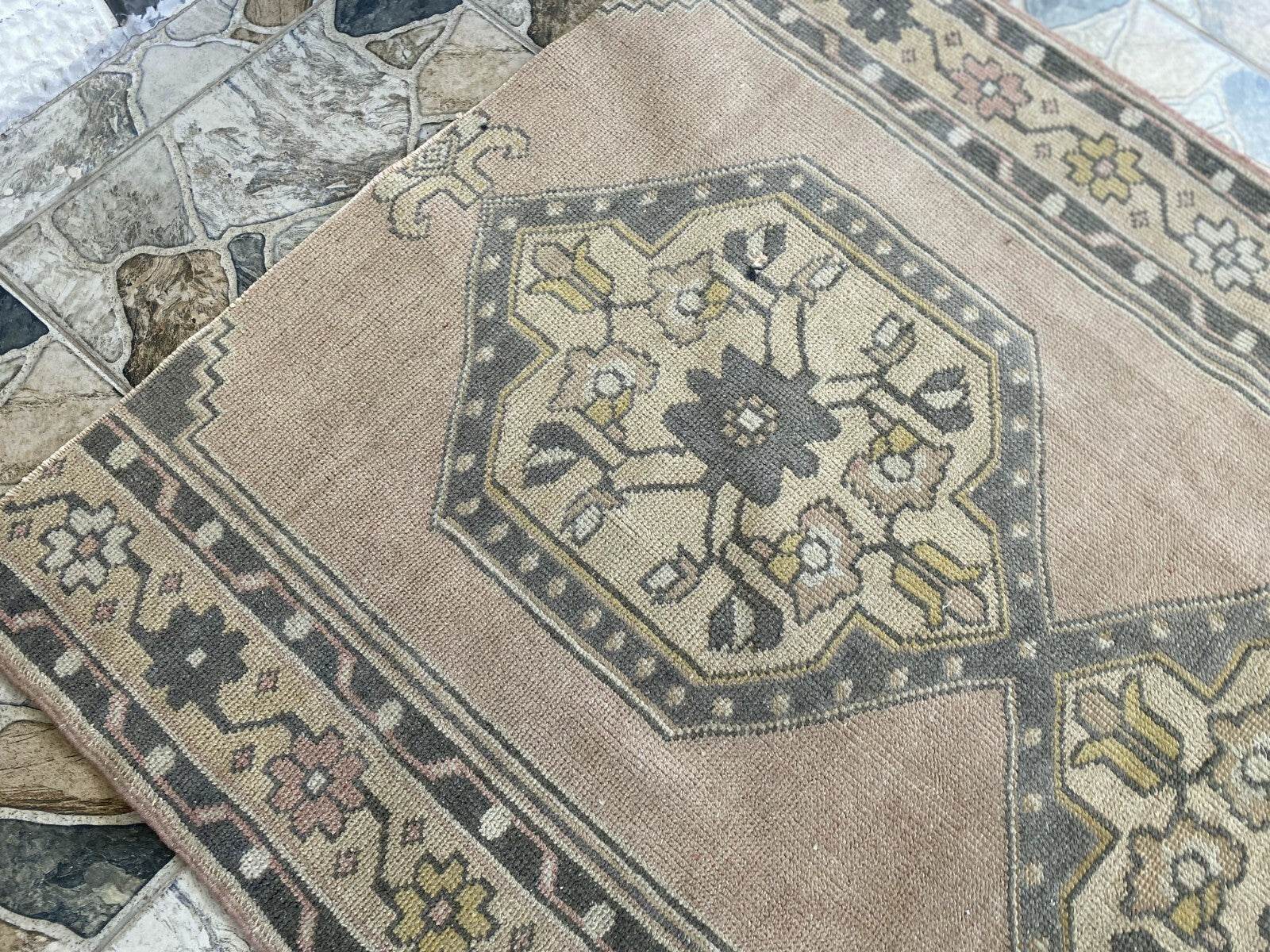 Vintage Rug | Antique Wool Farmhouse Anatolian Runner Handmade Turkish 3.2x5.7ft