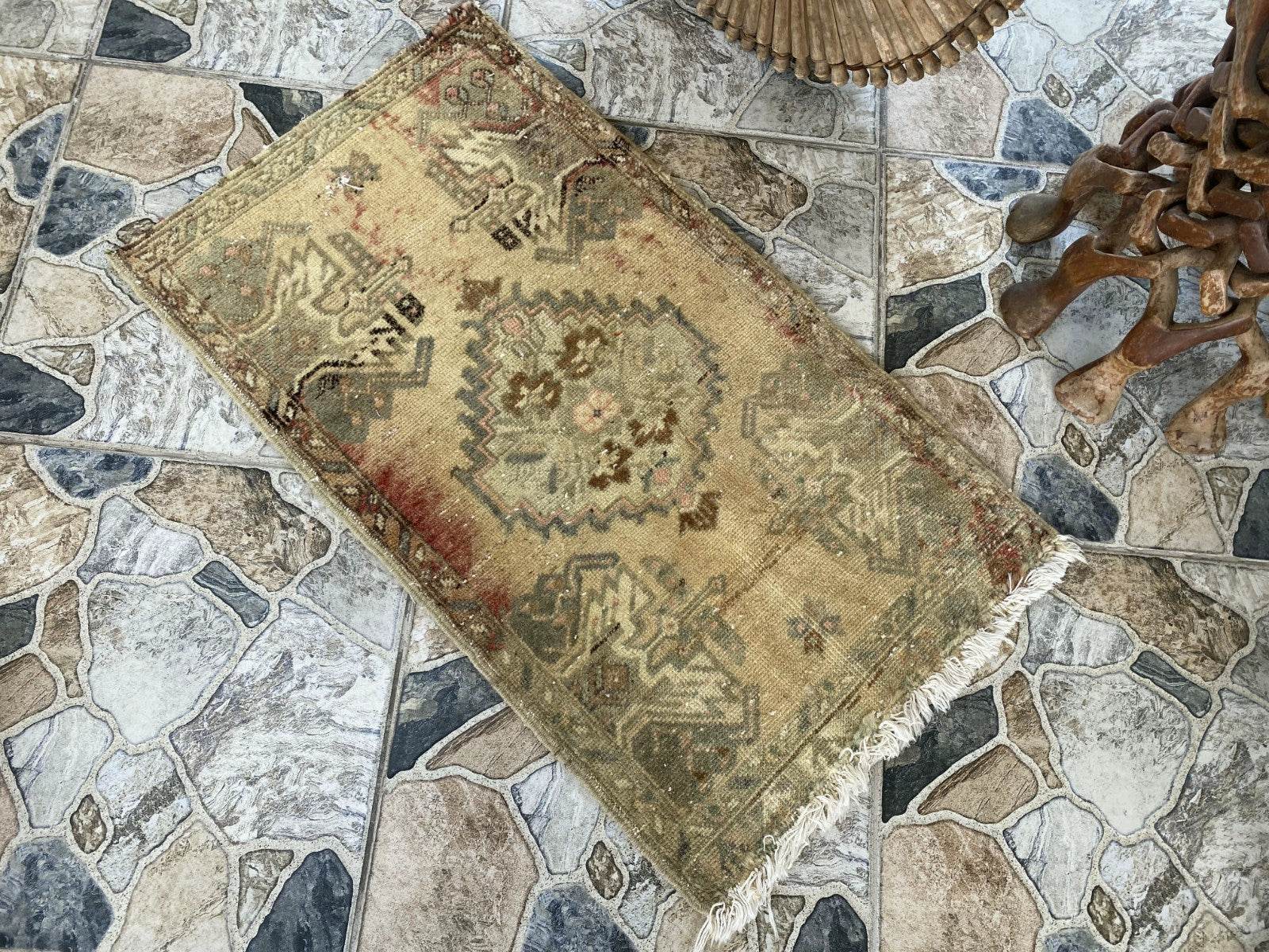 Vintage 1980s Turkish Rug - Tribal Oushak Hand-Knotted Small Carpet - 1.6x2.8 ft