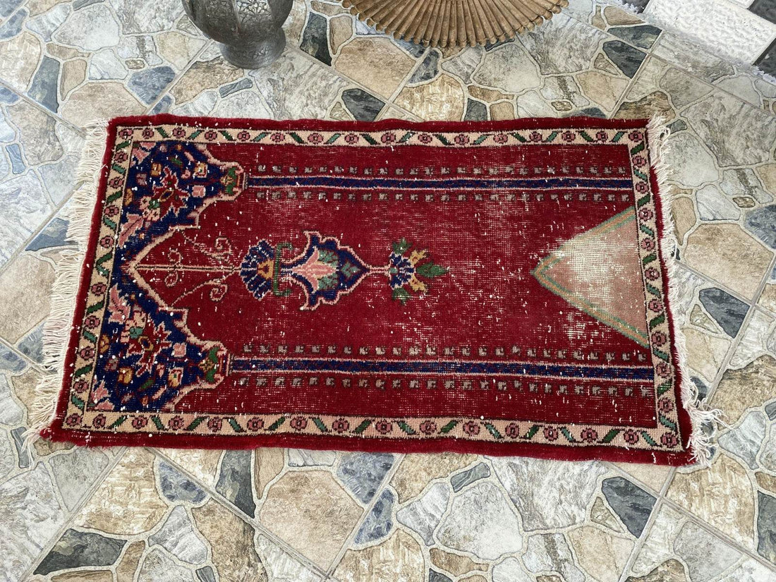 Pre 1980’s ANTIQUE ANATOLIAN FARMHOUSE RUG - GEOMETRIC PRAYER TURKISH VINTAGE