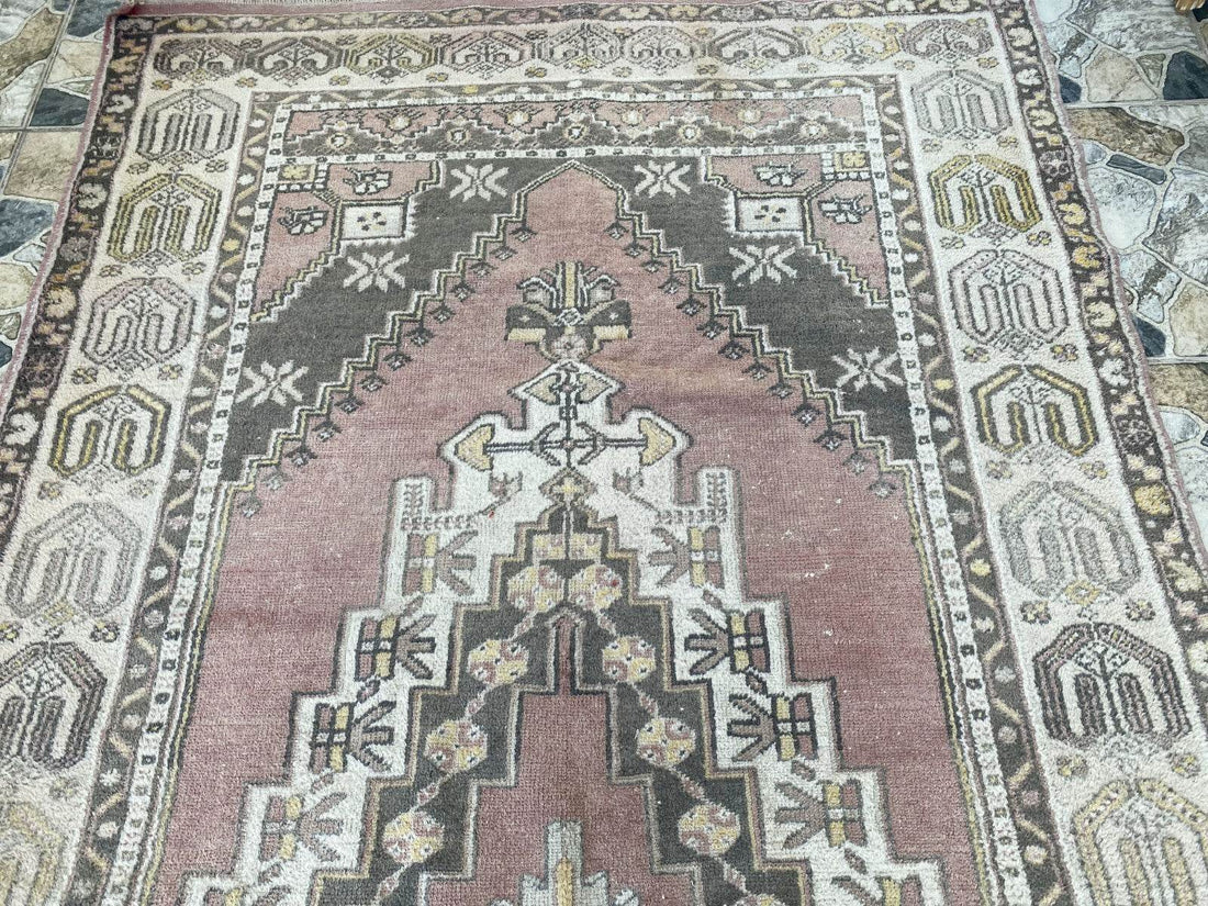 Vintage Turkish Anatolian Rug | 4.7 x 8.7 ft | Hand-Knotted Wool Tribal Carpet