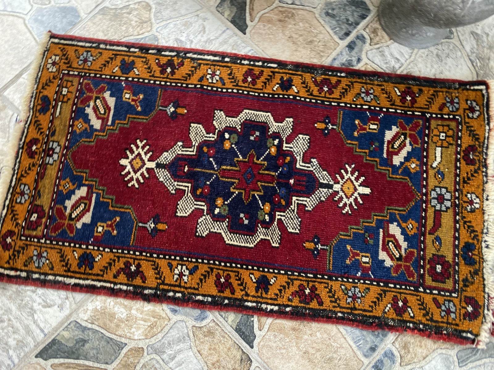 Small Vintage Wool Rug | 1.6 x 3.0 ft Hand-Knotted Anatolian Faded Medallion Rug