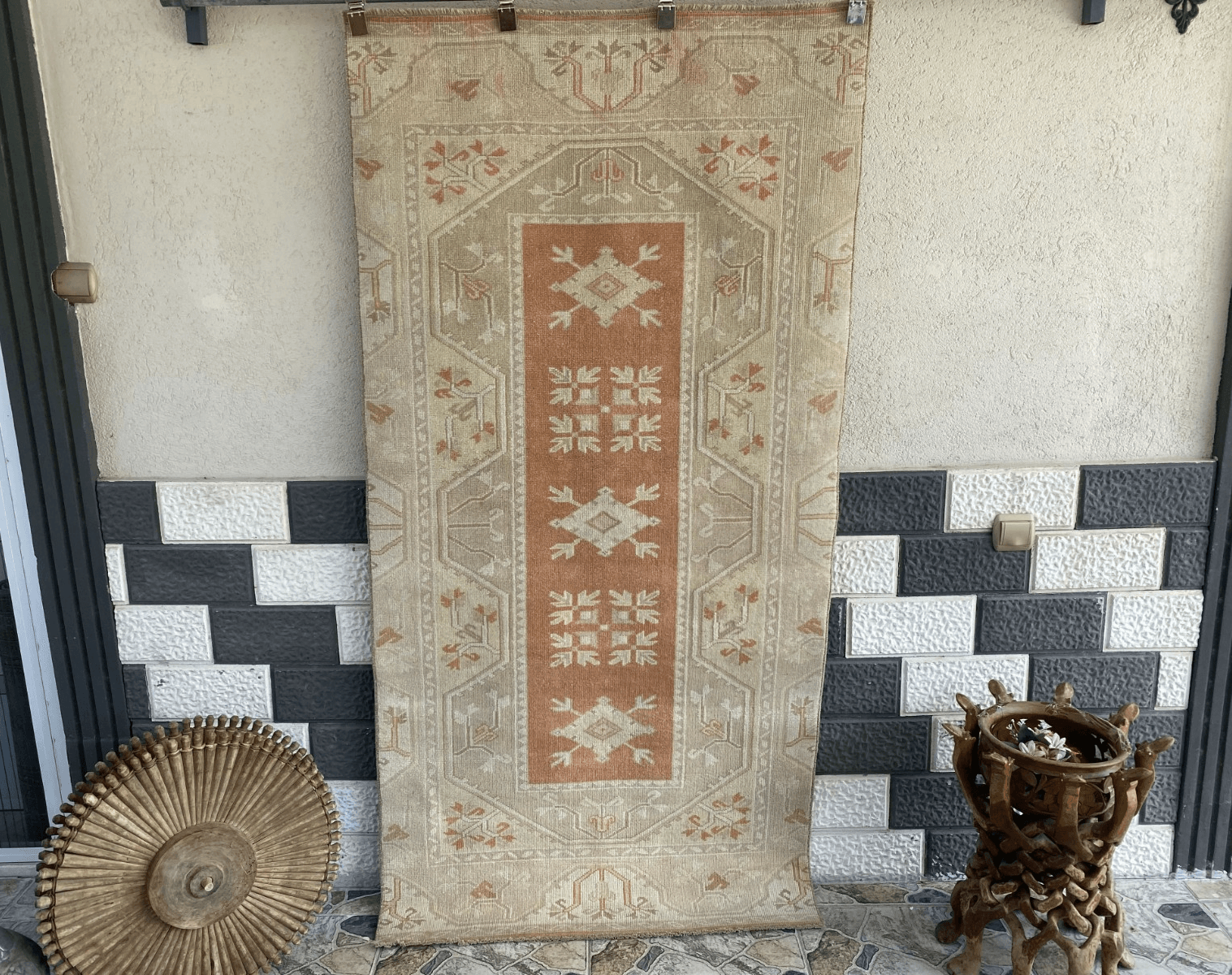 Pre 1970’s ANTIQUE ANATOLIAN FARMHOUSE RUG - GEOMETRIC TRIBAL TURKISH VINTAGE