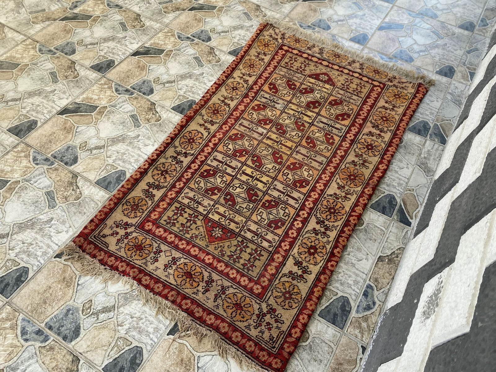 Pre 1920’s ANTIQUE ARMENIAN AREA RUG GEOMETRIC TRIBAL FARMHOUSE VINTAGE CARPET