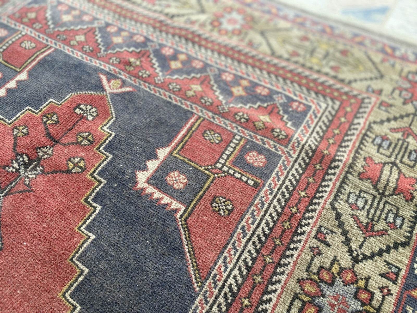 Vintage Turkish Oushak Rug, 5.0x9.7 ft Red Handmade Wool Antique Tribal Area Rug