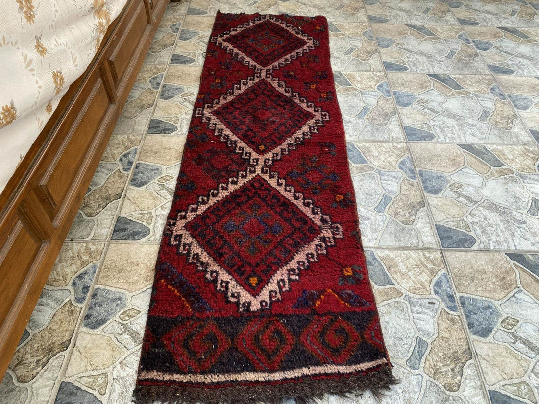 Vintage Kurdish Wool Runner, 1970s Handwoven TribalTurkish Red Rug 1'9'' x 5'6''