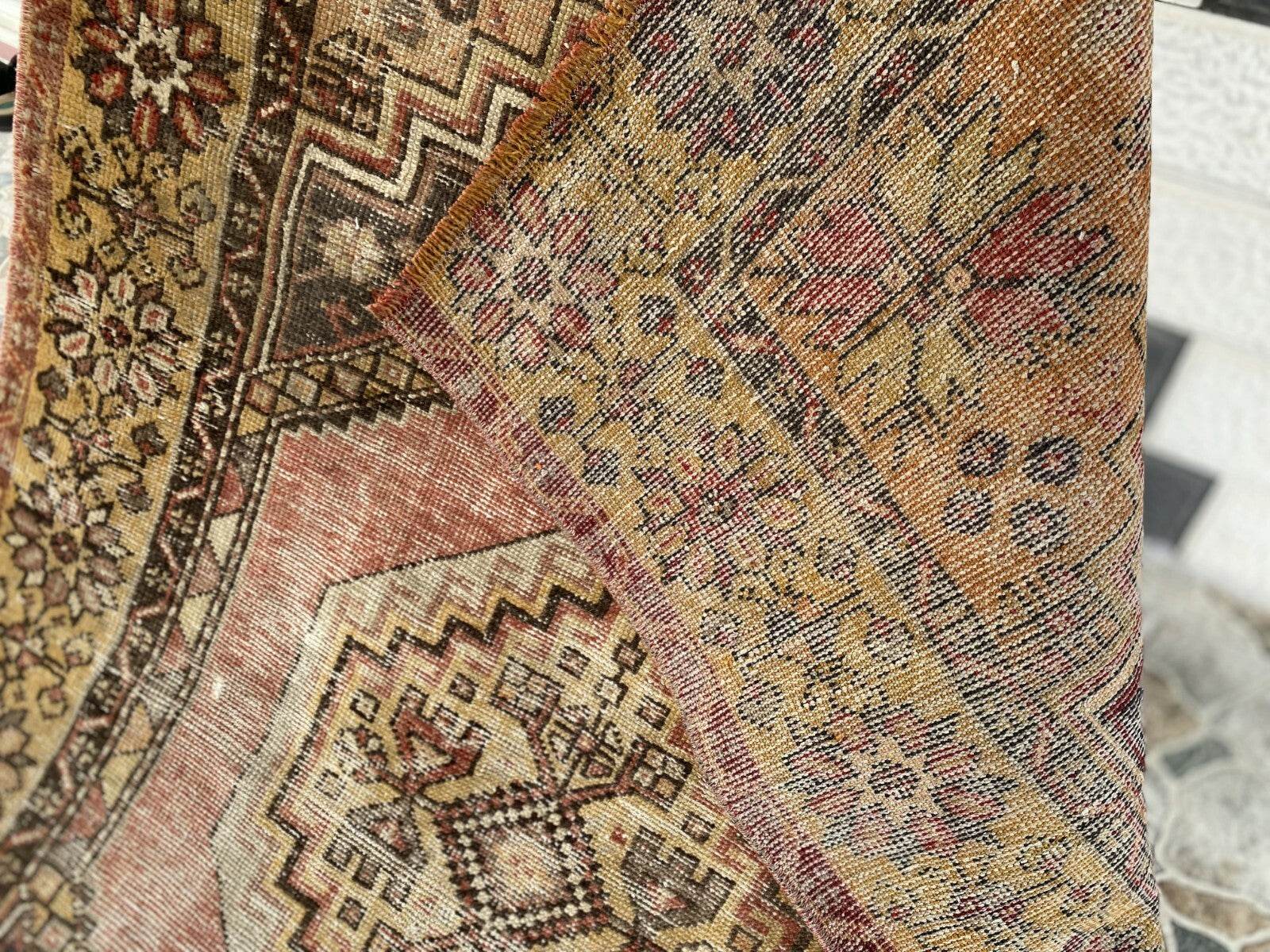 Geometric Vintage Turkish Rug, Hand-Knotted Farmhouse Anatolian Rug 3.5x5.5 Ft