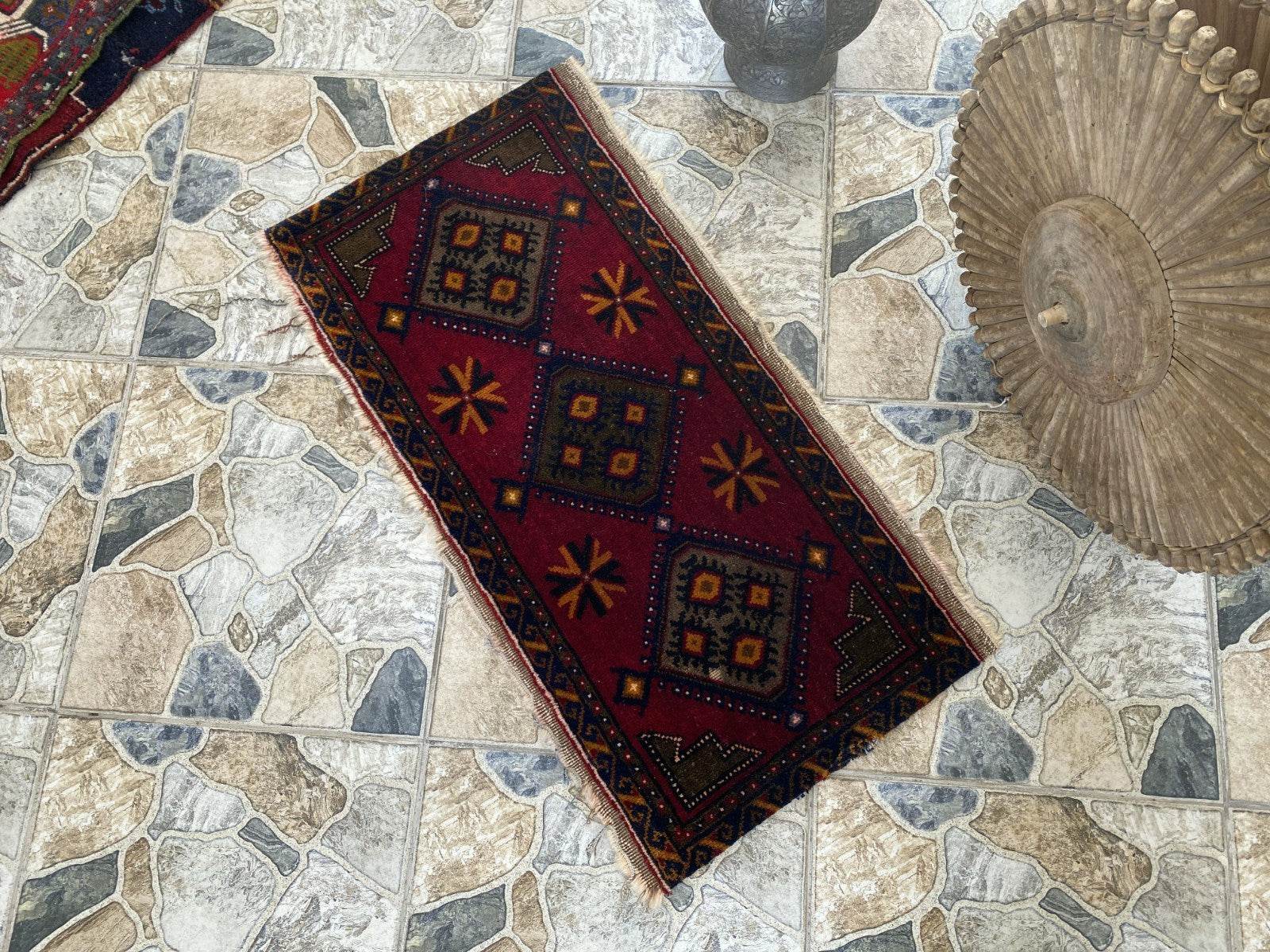 Vintage Turkish Wool Rug, Antique Hand-Knotted Geometric Oushak Small Runner 1x3