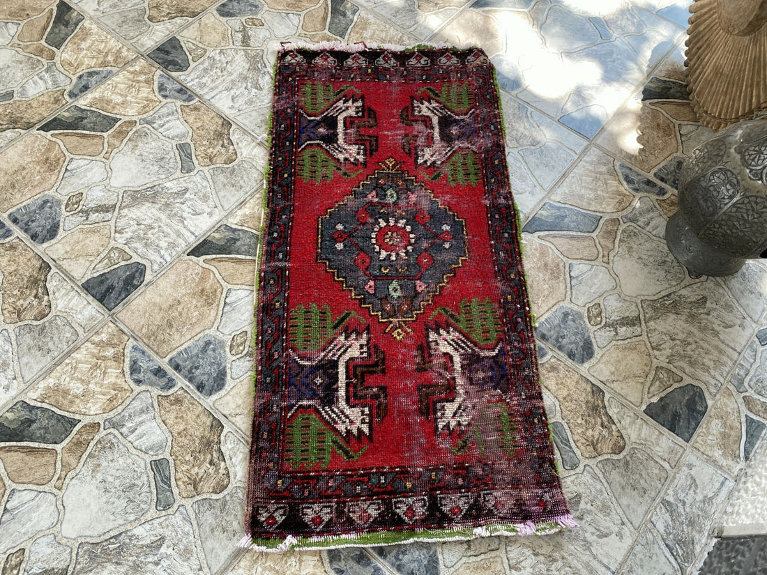 Vintage Turkish Small Rug | 1.6 x 3.3 ft Hand-Knotted Wool | Red Geometric Mat