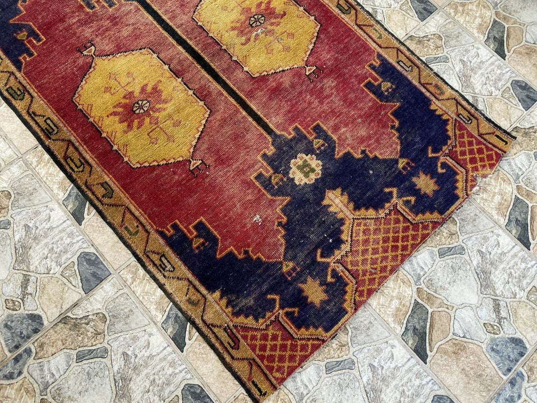 Vintage Turkish Rug | 3.5 x 5.8 ft Hand-Knotted Wool Geometric Anatolian Tribal