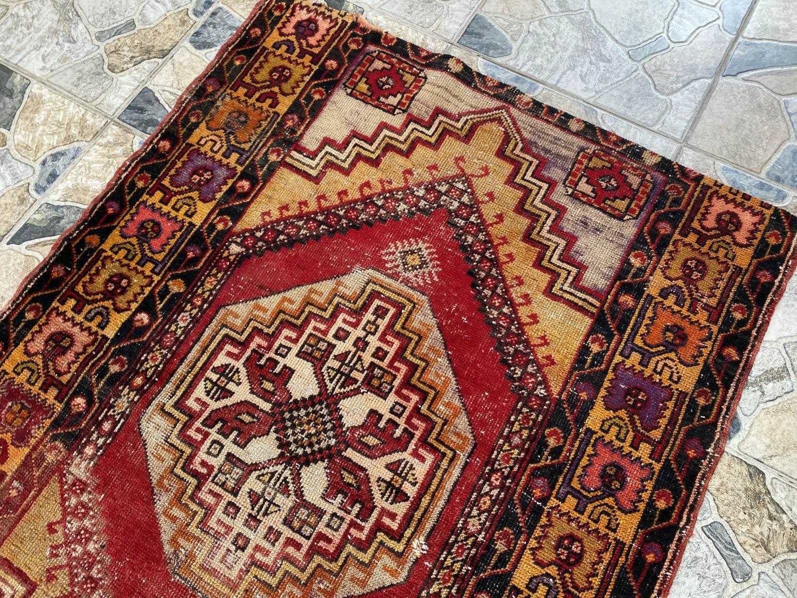 Vintage Hand-Knotted Turkish Anatolian Rug | 3.4 x 4.9 ft | Wool Area Carpet