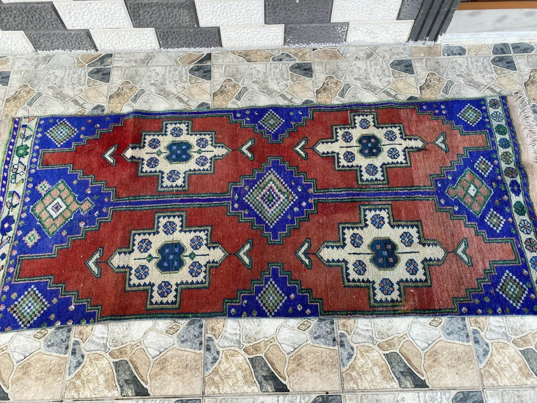 Hand-Knotted Turkish Anatolian Wool Rug | Vintage Tribal Oushak Unique Carpet