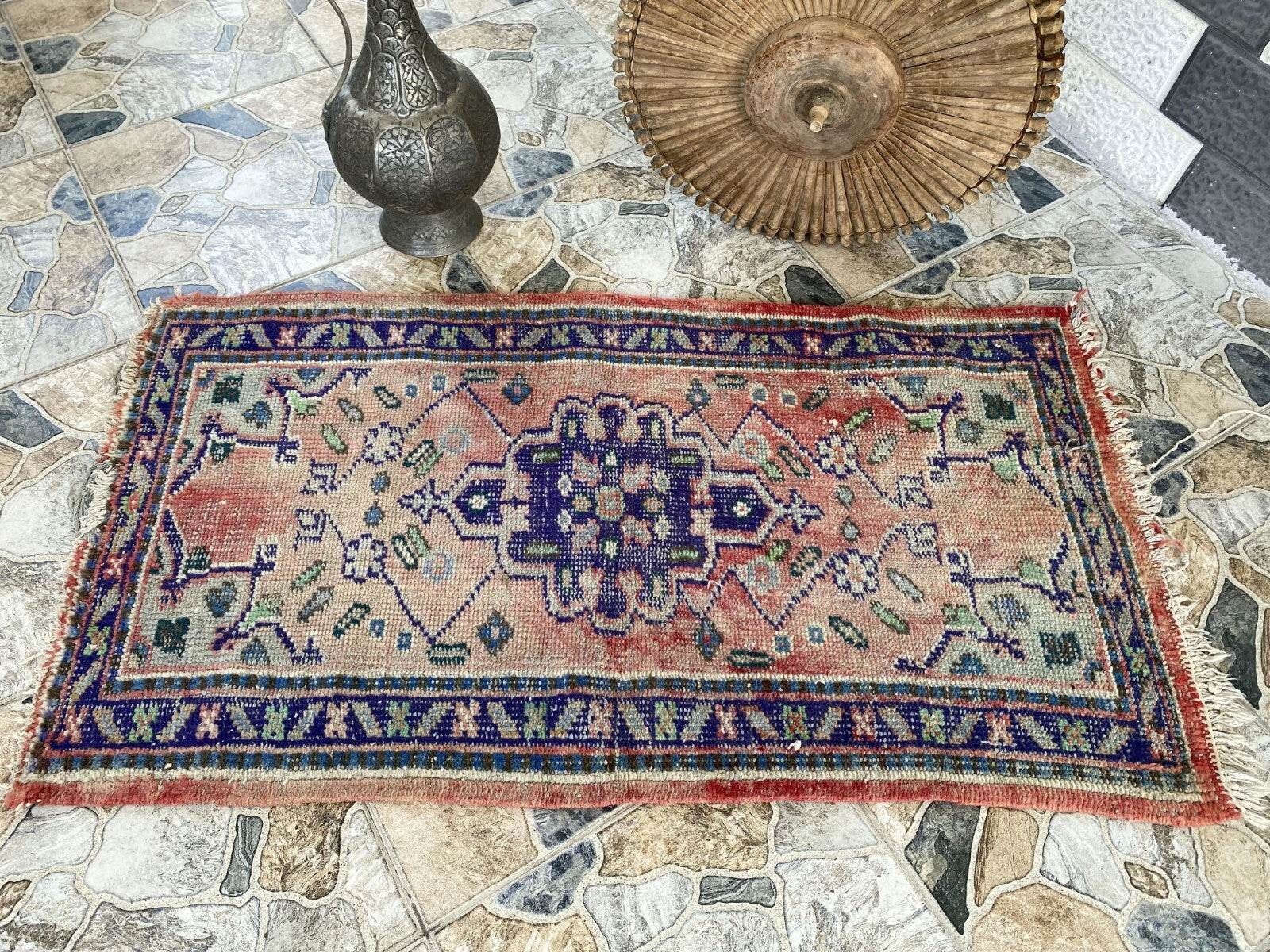 Turkish Vintage Rug, Farmhouse Geometric Hand-Knotted Wool Medallion Rug 2x4 ft