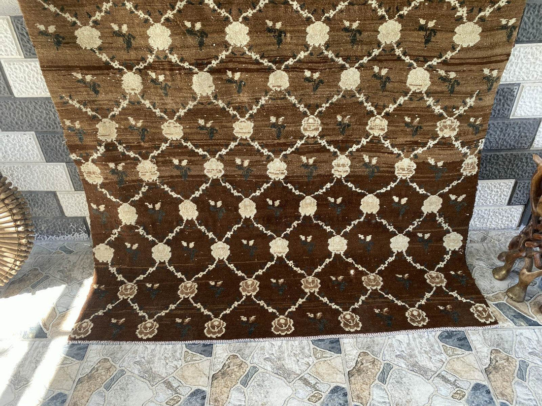 Vintage Kurdish Oushak Rug, 1980s Turkish Anatolian Hand-Knotted Wool Runner Rug