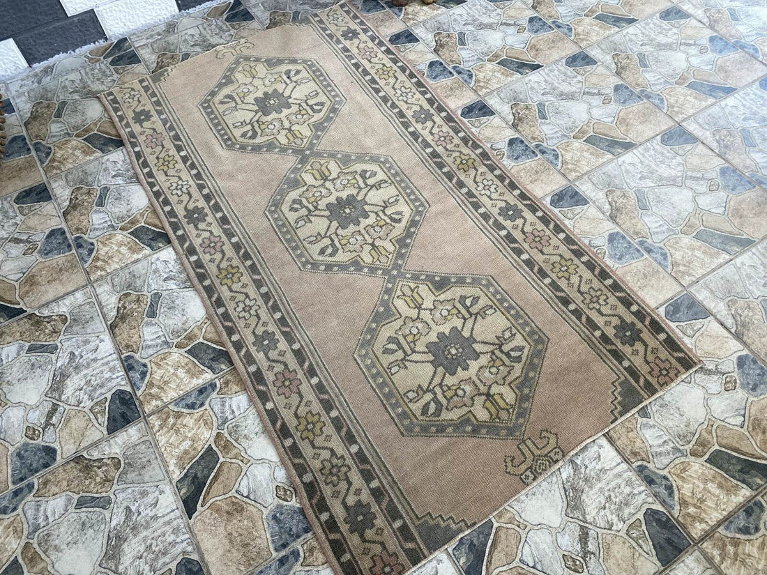 Vintage Rug | Antique Wool Farmhouse Anatolian Runner Handmade Turkish 3.2x5.7ft