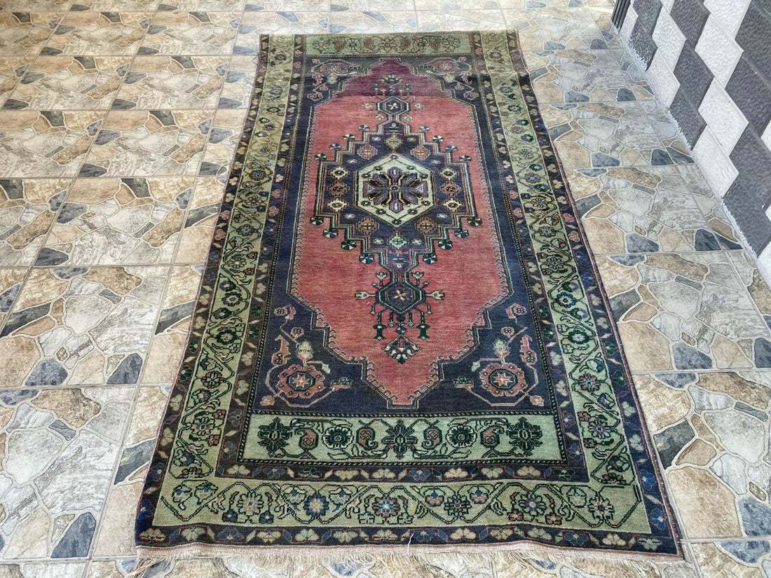 Vintage Turkish Oushak Rug | Anatolian Antique Tribal Hand-Knotted Wool 1960s