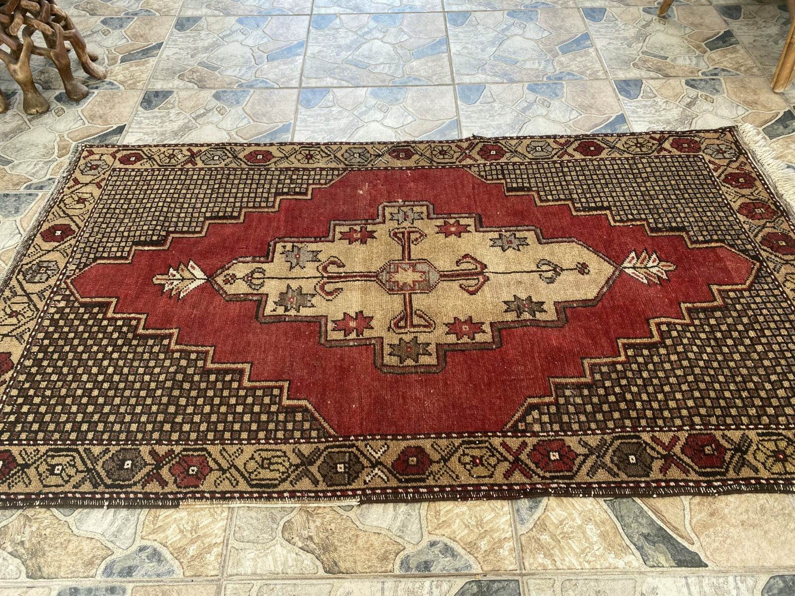 Pre 1980’s ANTIQUE ANATOLIAN FARMHOUSE RUG - GEOMETRIC TRIBAL TURKISH VINTAGE
