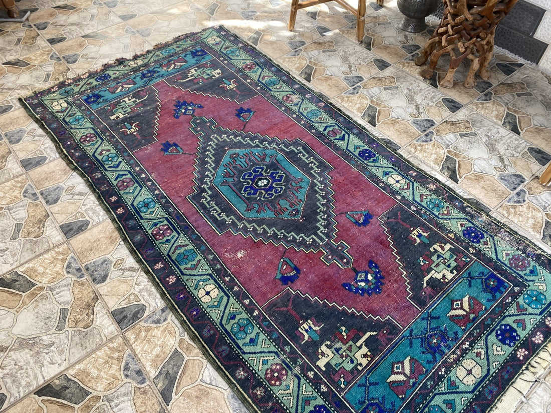 Turkish Vintage Rug, Geometric Area Farmhouse Anatolian Tribal Village Rug 3x7ft