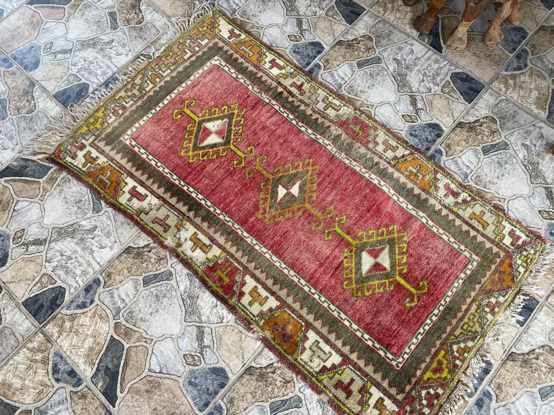 Vintage Anatolian Rug Hand-Knotted Wool Small Farmhouse Tribal Medallion 2x4 ft