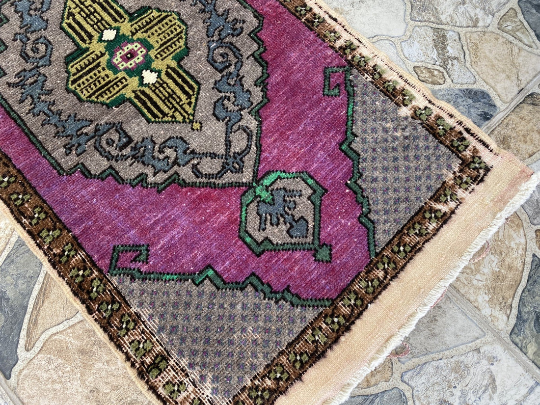 Geometric Turkish Vintage Rug Small Farmhouse Anatolian Tribal Village Rug 1.7x3