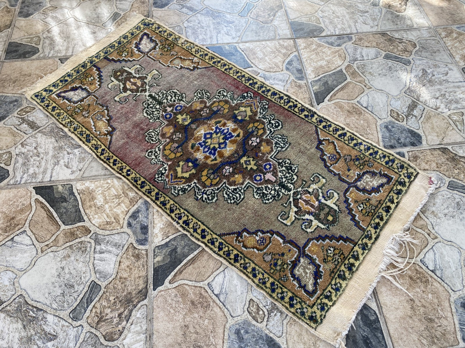 Geometric Turkish Vintage Rug Small Farmhouse Anatolian Tribal Village Rug 1.6x3