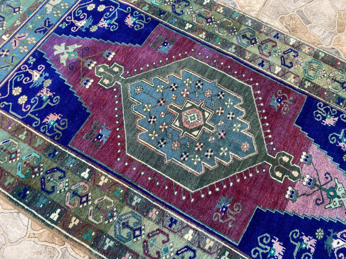 Vintage Handmade Turkish Rug Red Blue Medallion Anatolian Tribal Wool Rug 3x6 ft